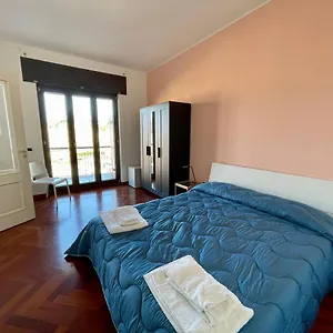 κάντε κράτηση εδώ