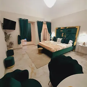 hotellátogatás